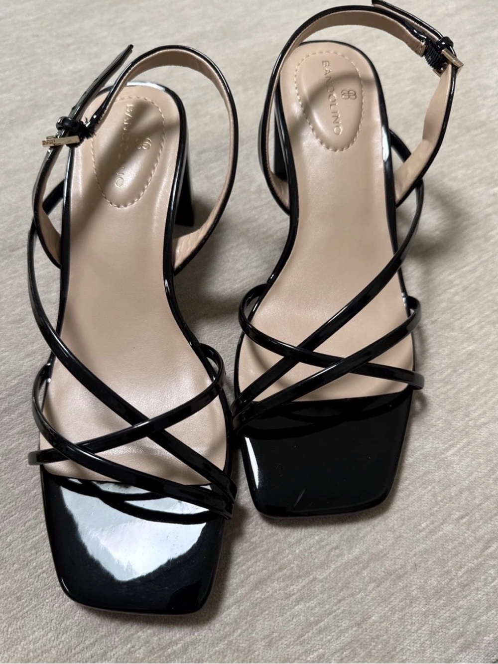 Bandolino Shoes Patent Black Chunky Heels Sandals New Size 7.5